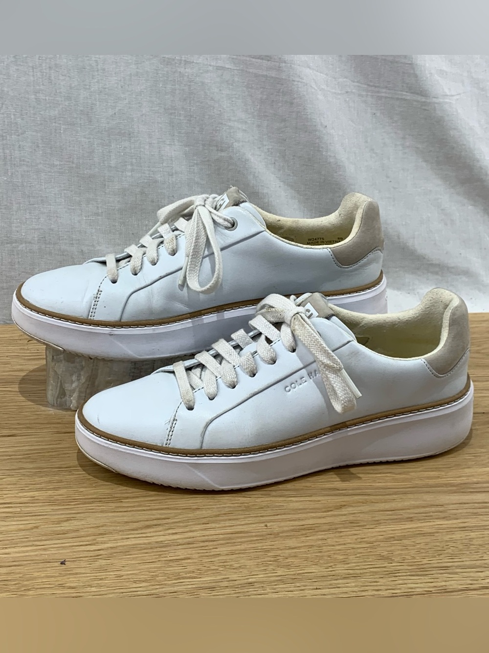 Cole Haan GrandPro Topspin Women’s Size 8 B White Shoes
